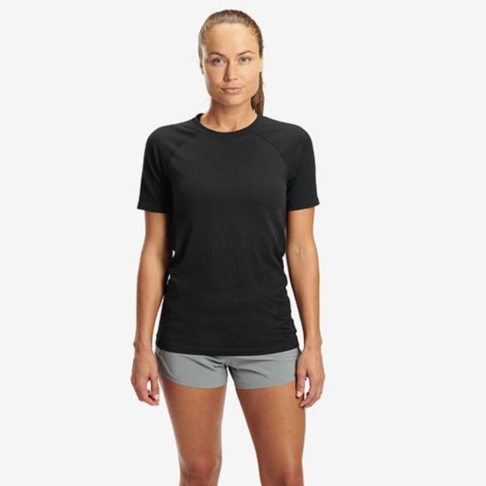 RYU Respect Your Universe Women's Vapor S/S Tee in Vapor Black MRSP $65